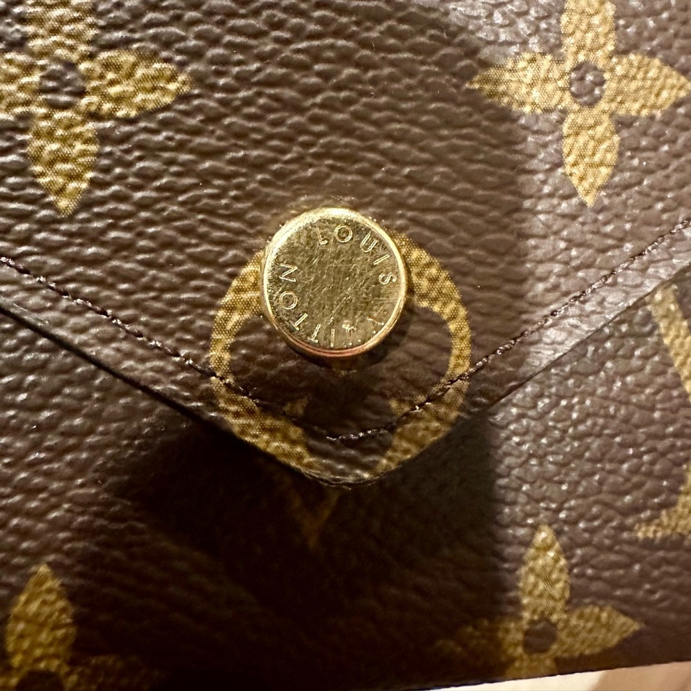 ❌SOLD❌ Authentic Louis Vuitton Monogram Canvas Victorine Wallet Armagnac - Picture 8 of 16